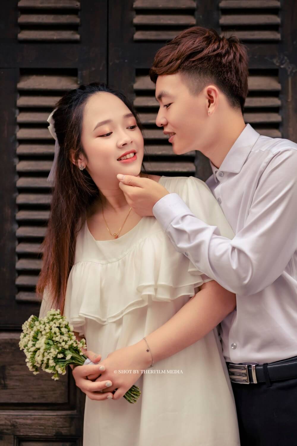 thuê thợ chụp ảnh ngoại cảnh hội an